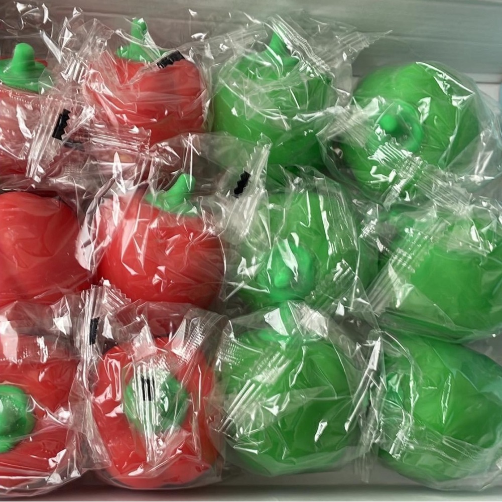 Squishy’s like stress balls - Picture 9 of 9
